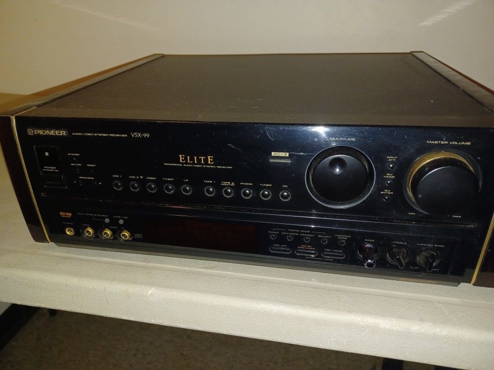 PIONEER VSX÷99 ELITE RECIEVER,  EXCELLENT CONDITION ONLY PICK UP 