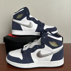 NEW Nike Air Jordan 1 Retro High https://offerup.com/redirect/?o=Q08uSlA= Midnight Navy Youth Size 7Y