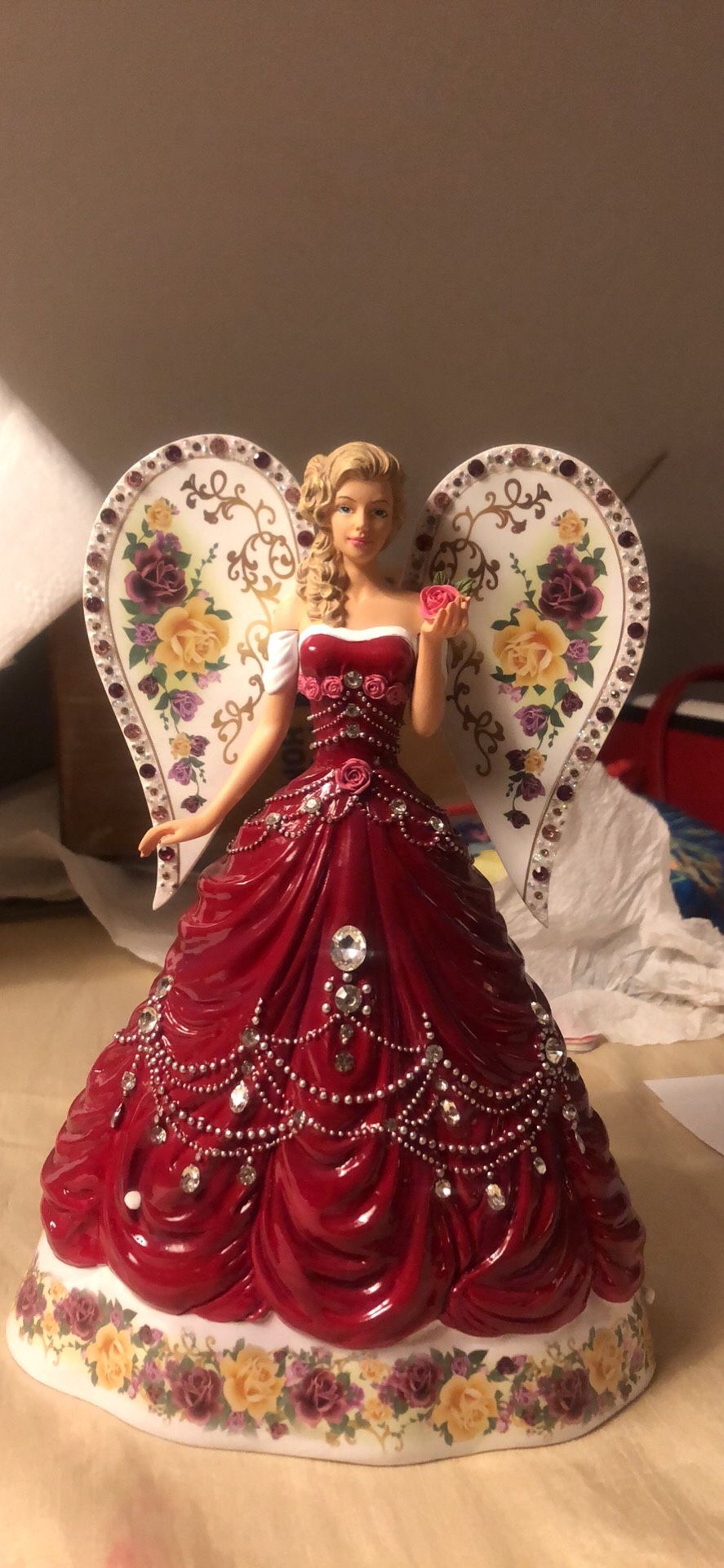 Sparkling Country Rose Angel