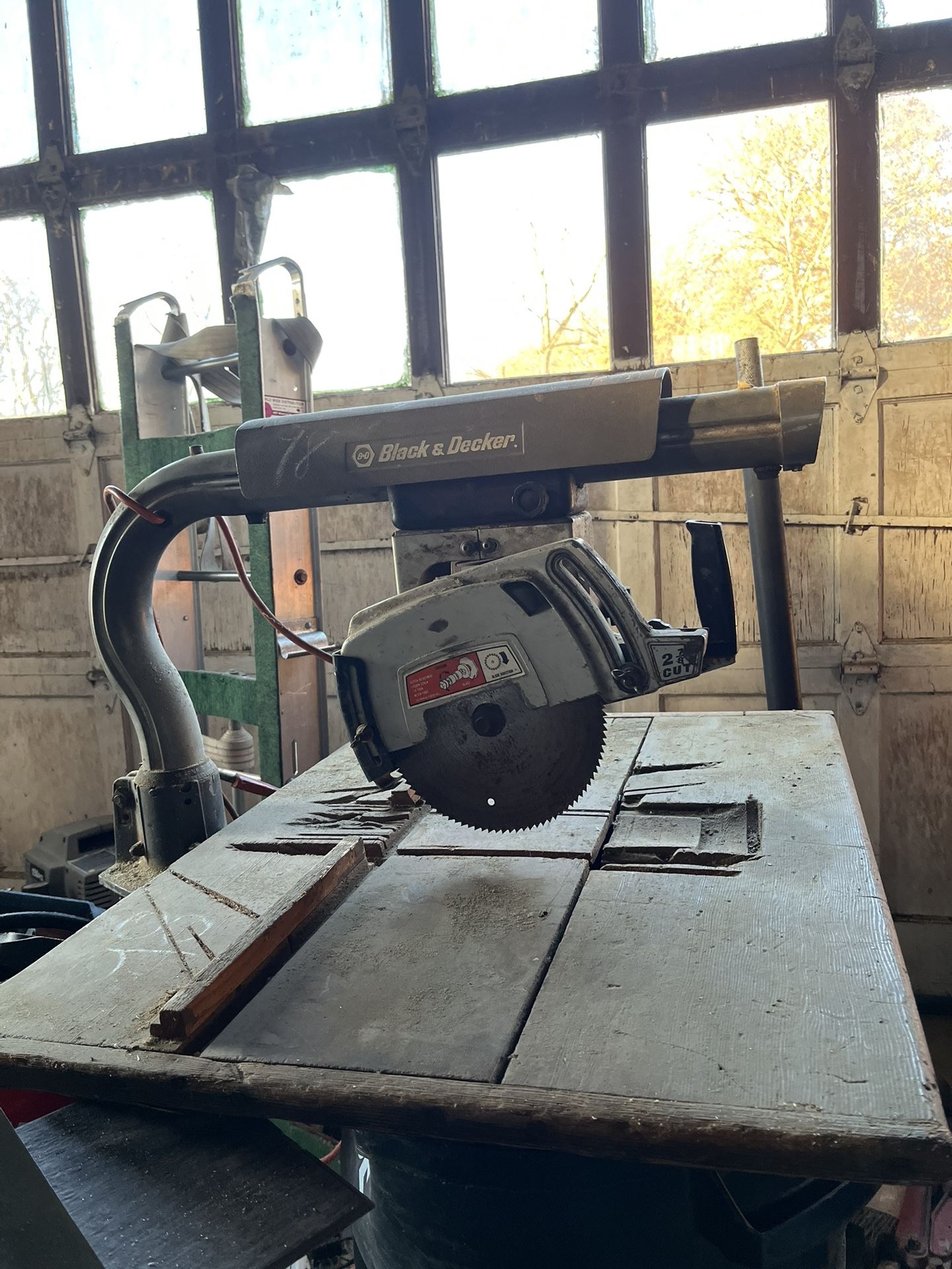 Radial Arm Saw