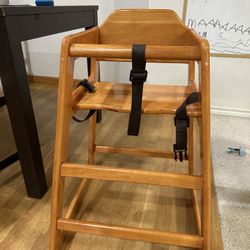 Toddler Wood High Chair With Straps 