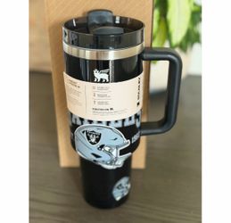 Raiders 40oz Stanley