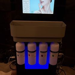 14 In 1 Hydration Facial Machine Plus Extras!!! 