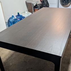 Ekalden extendable dining table