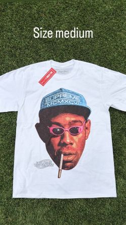White Retro shirt size medium in men’s