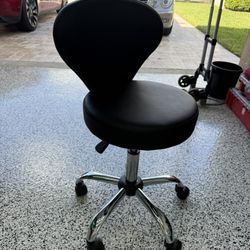 Silla Ajustable Para Poner Pestañas O Hacer Tatuajes O Uñas Tengo 3 A $20 Cada Una