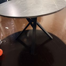 Dining Room Table (marble Like Pattern)