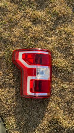 2018-2020 Ford f150 Truck    Taillight Assembly    Right Side
