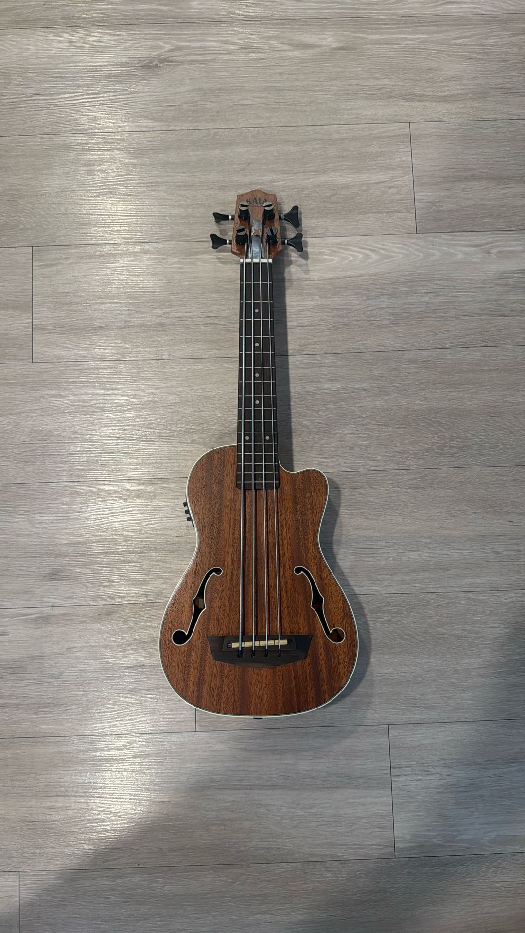 Kala Journeyman Acoustic-Electric U-Bass