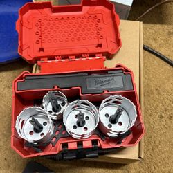 Milwaukee Hole Dozer