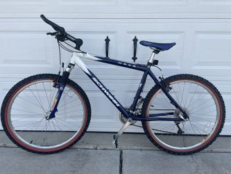 Schwinn Moab 3 Custom 7005 Frame Men s Hydra Coil Suspension