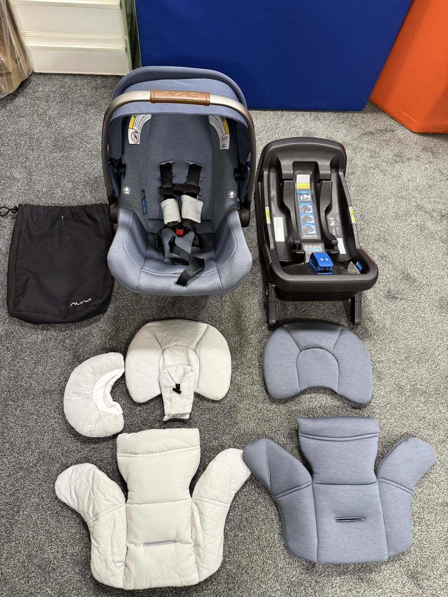 Nuna Pipa Lite Car Seat
