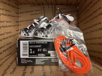 Nike Lil’ Posite One, Black/Orange-White