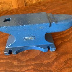 CENTRAL FORGE 55 lb. Rugged Cast Iron Anvil