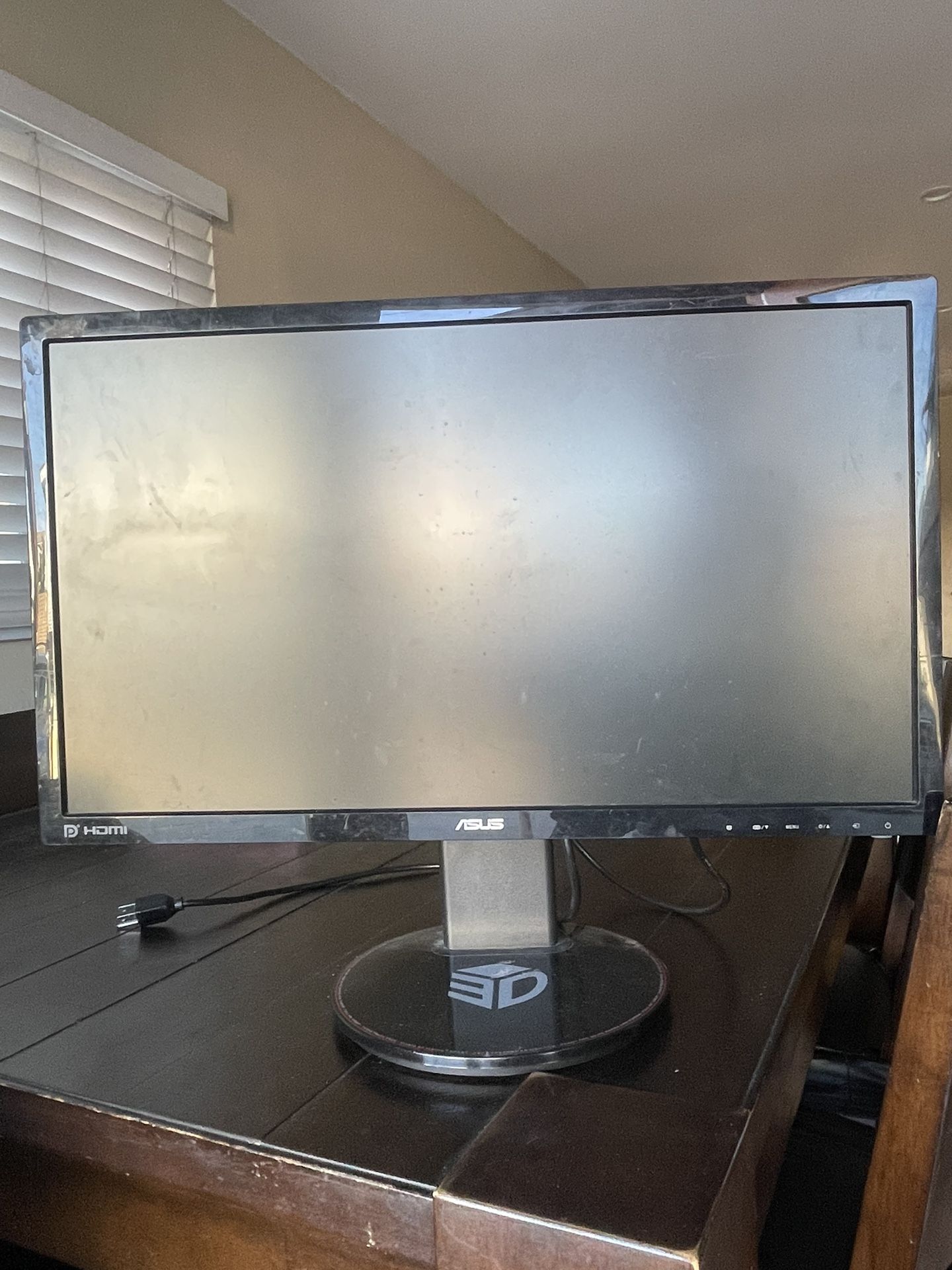 Play Station 4+ Remote + Monitor