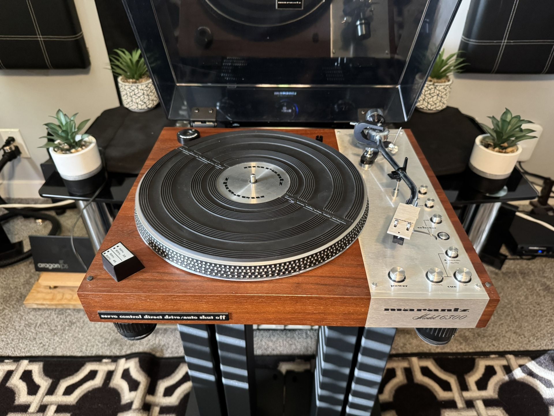 Marantz 6300 Turntable