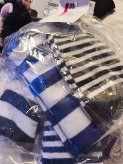 Ears, socks, gloves, silver wig, leggings