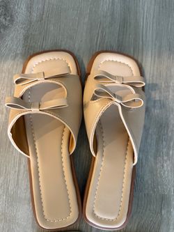 Cream & tan bow sandals #summer #bows