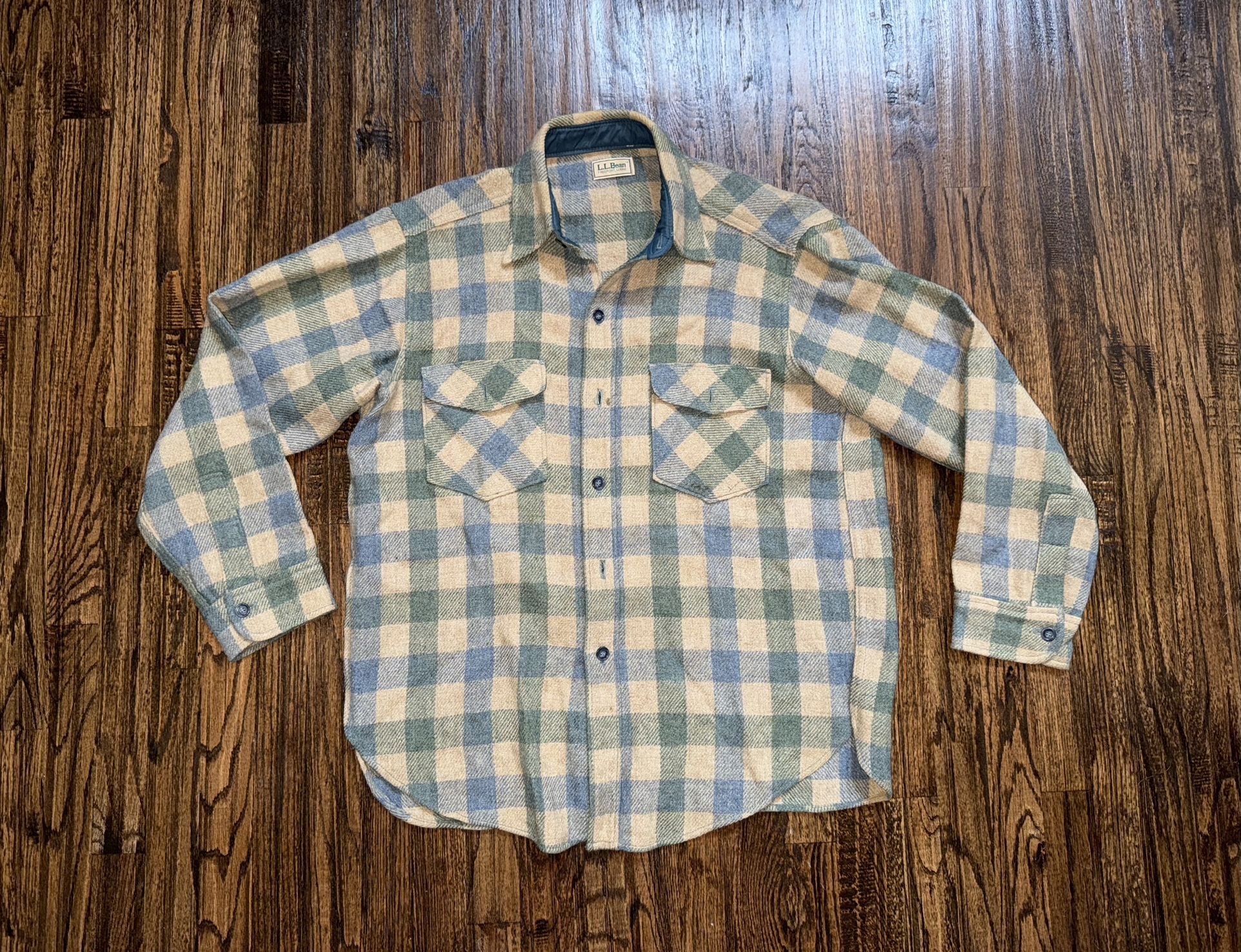 Vintage L.L. Bean Flannel Shirt Tan/Blue Plaid Sz Large 100% Virgin Wool