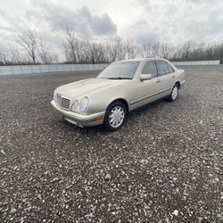 1996 Mercedes E300D Low miles