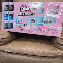 OMG Glam N’ Glow Camper