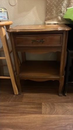 2 end tables antiques