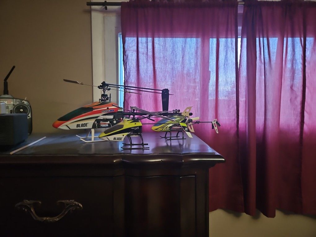 Blade Electric Remote Control Helicopter 🚁 and 3 Mini Trucks