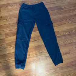 navy blue cargo sweatpants