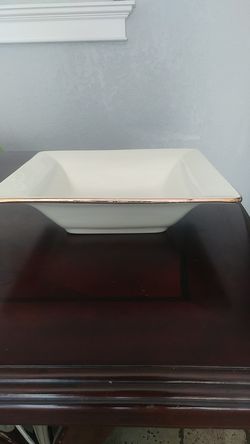 Fruit dish