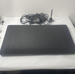 Wacom Cintiq Pro 24 (No Cosmetic Damages) 