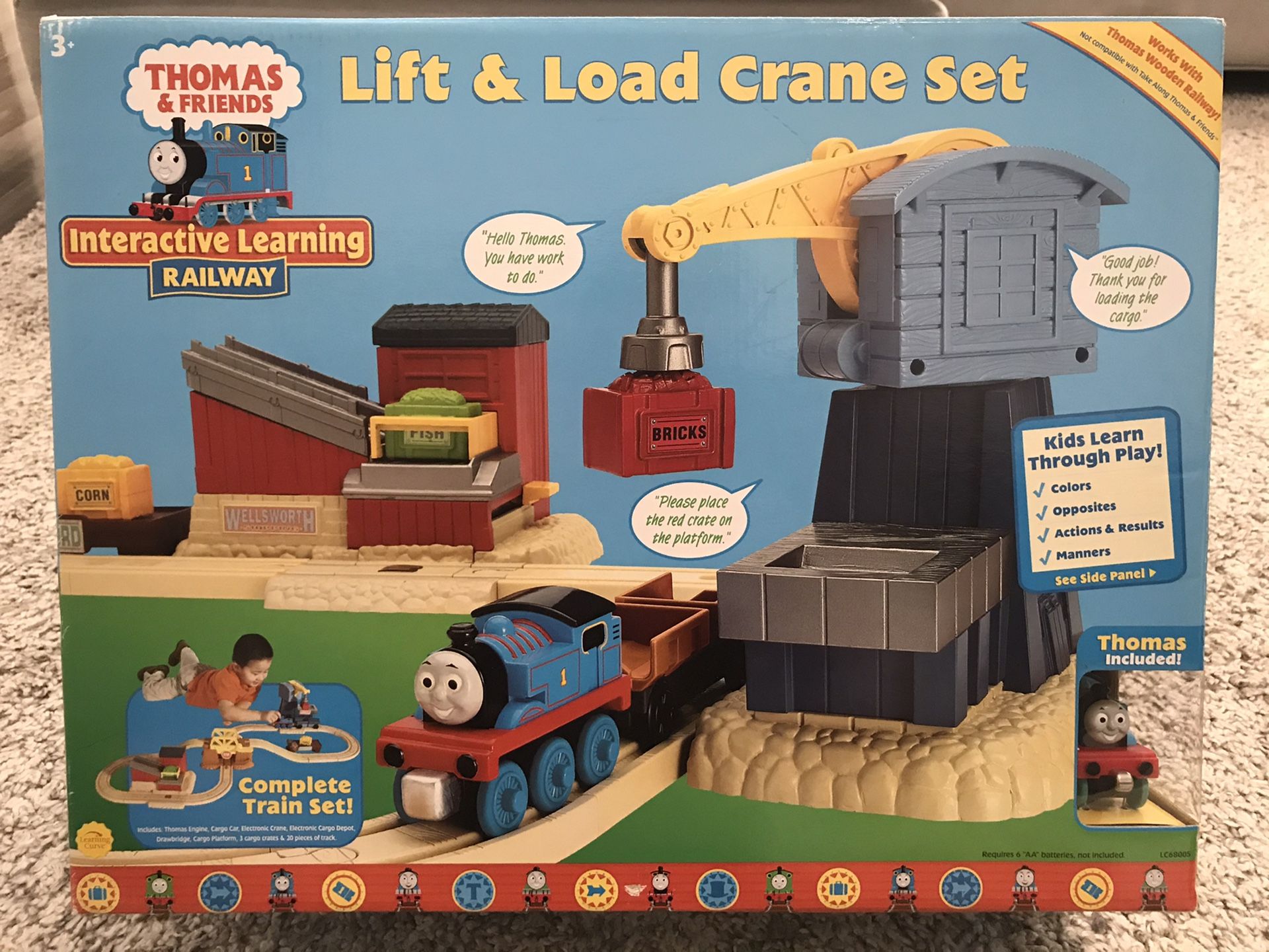 Thomas & Friends Interactive Learning Railway Lift & Load Crane Set by Learning Curve, brand new complete train set with Thomas included, for kids 3+