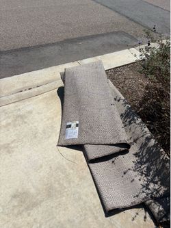 Free outdoor rug