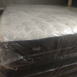 🔥🔥🔥 $399 California King Sealy Premium Posturphedic 12 Inch Height Medium Firm Mattress $399 🔥🔥🔥