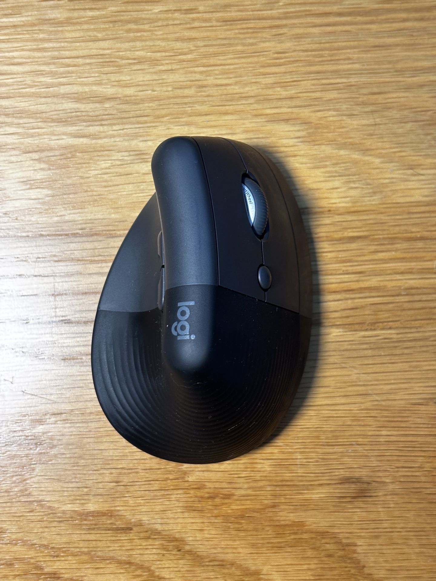 Logitech Lift Ergonomic Mouse