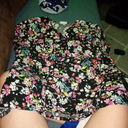 Size Large Scrub Star Women's Floral Scrub Top 