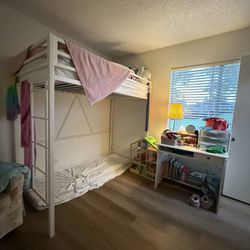 Single loft Bed