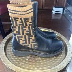 Pull On Fendi Boots