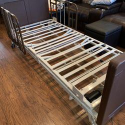 Metal Clinic  Bed  🛌 