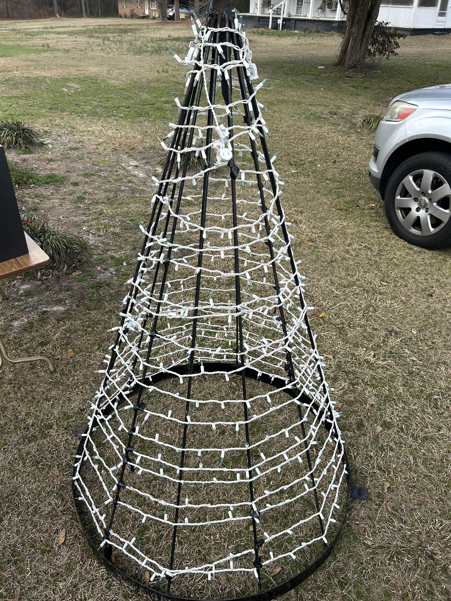 Christmas Tree Light Set Up