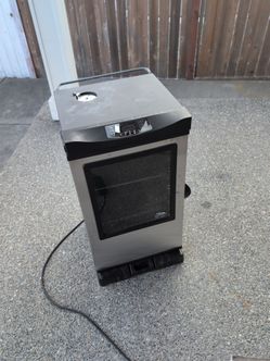 Masterbuilt Electric Smoker.