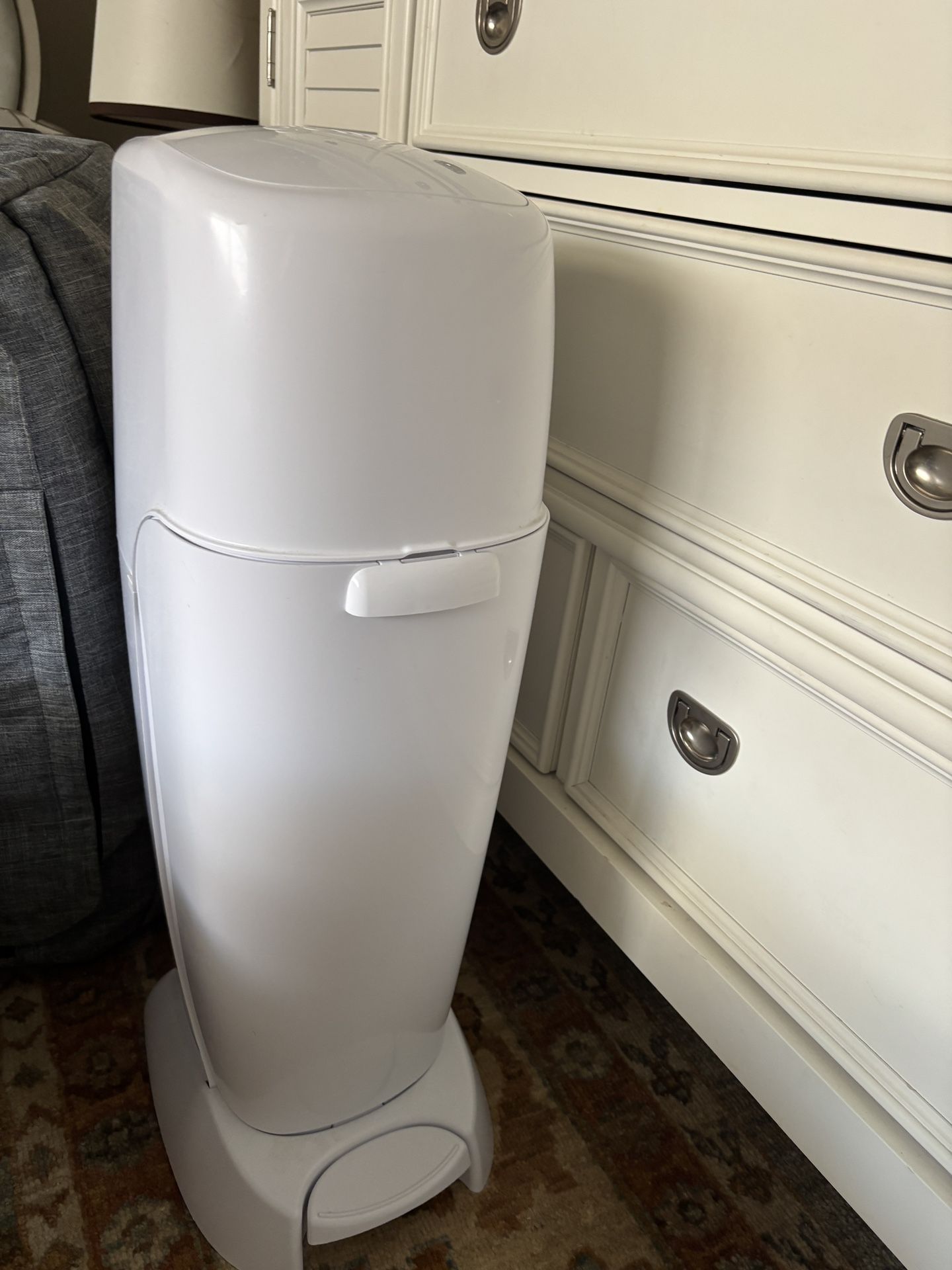 Diaper Trash can