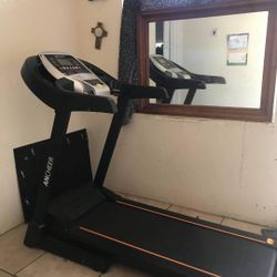 Treadmill 