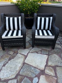 Patio furniture chairs