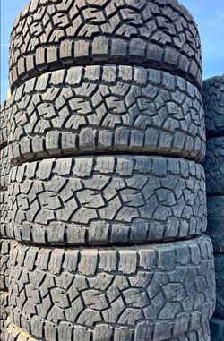 35x12.50/20 Toyo tires Con 80% de Vida Las 4