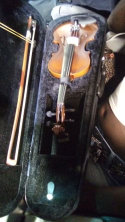 Acoustic violin