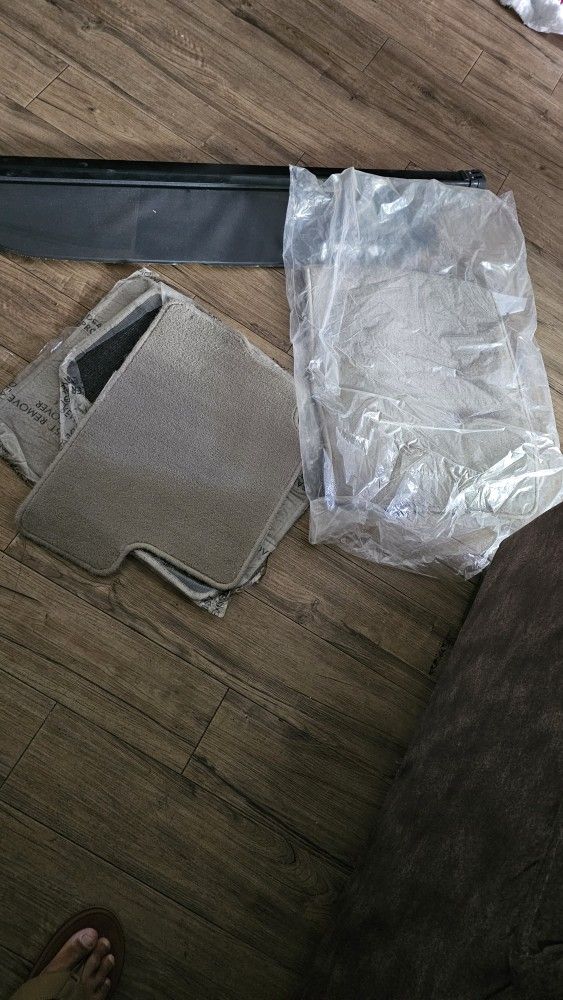 Car mats, Car Cover, trunk cover, Ford Cmax