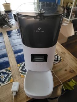 Auto-pet feeder, PetLibro