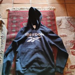 Reebok Men's Navy Blue Sweatshirt Large