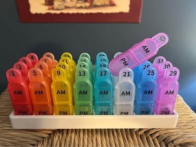 Daviky Monthly Pill Organizer 2 Times a Day, 30 Day Pill Box AM PM