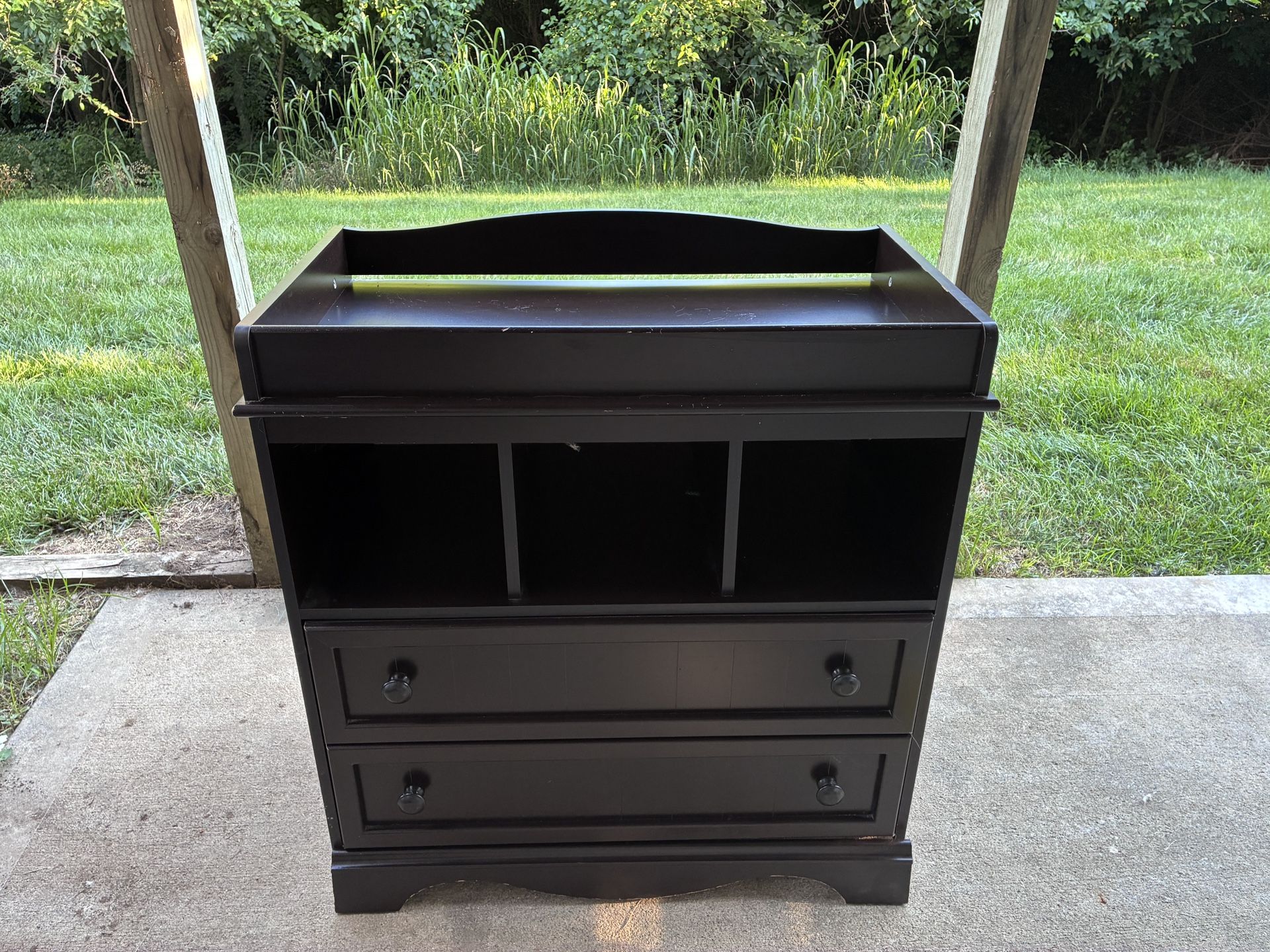 Baby diaper changing station